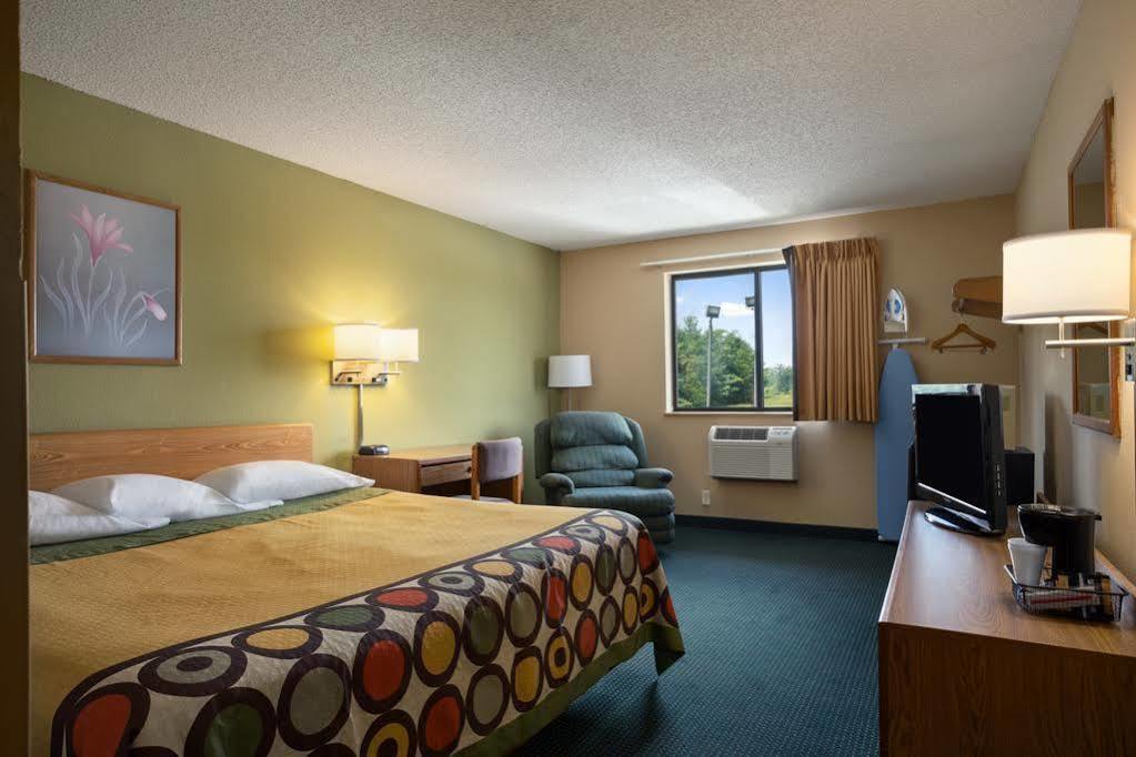 Super 8 By Wyndham Mayfield Buitenkant foto